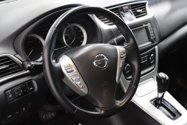 Used 2015 Nissan Sentra SR w/ Navigation Package FWD image 10