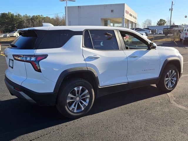 Used 2025 Chevrolet Equinox LT image 3