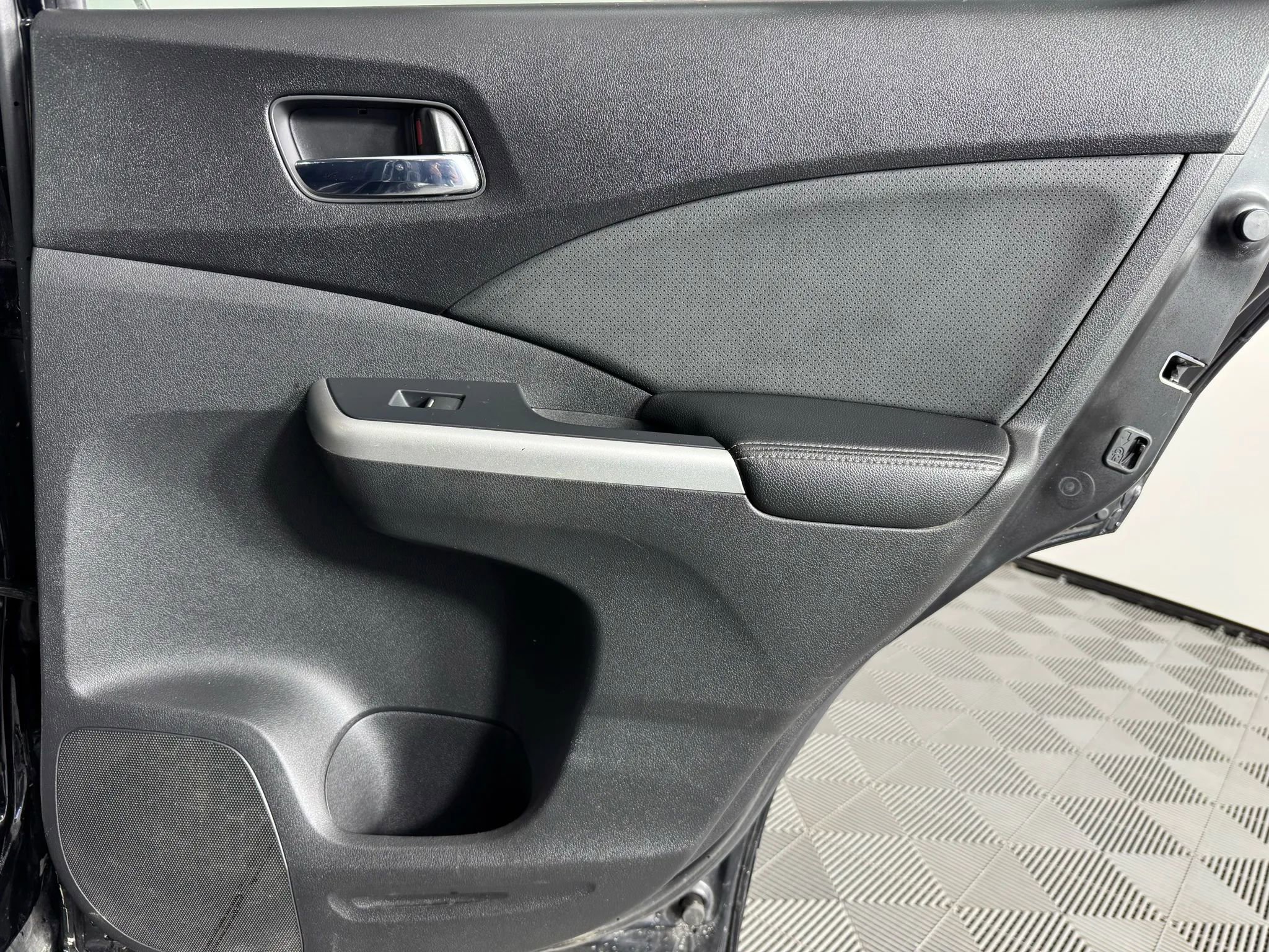 Used 2015 Honda CR-V EX-L image 43