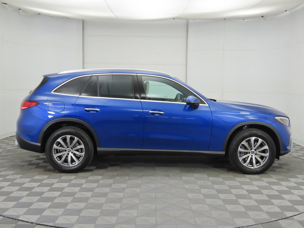 Certified 2026 Mercedes-Benz GLC 300 image 4