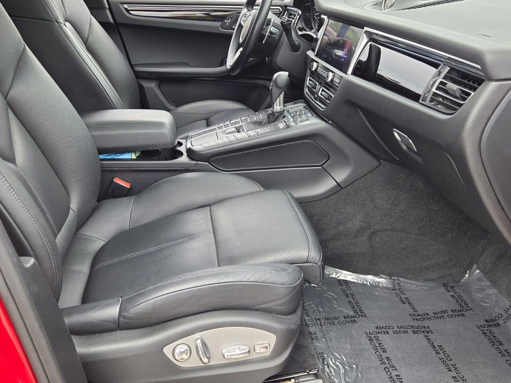 Used 2019 Porsche Macan S AWD/4WD image 16