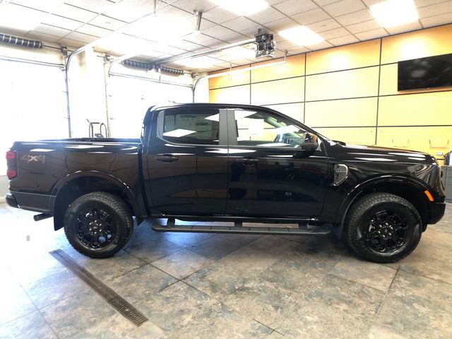 New 2026 Ford Ranger Lariat w/ Black Appearance Package AWD/4WD image 8