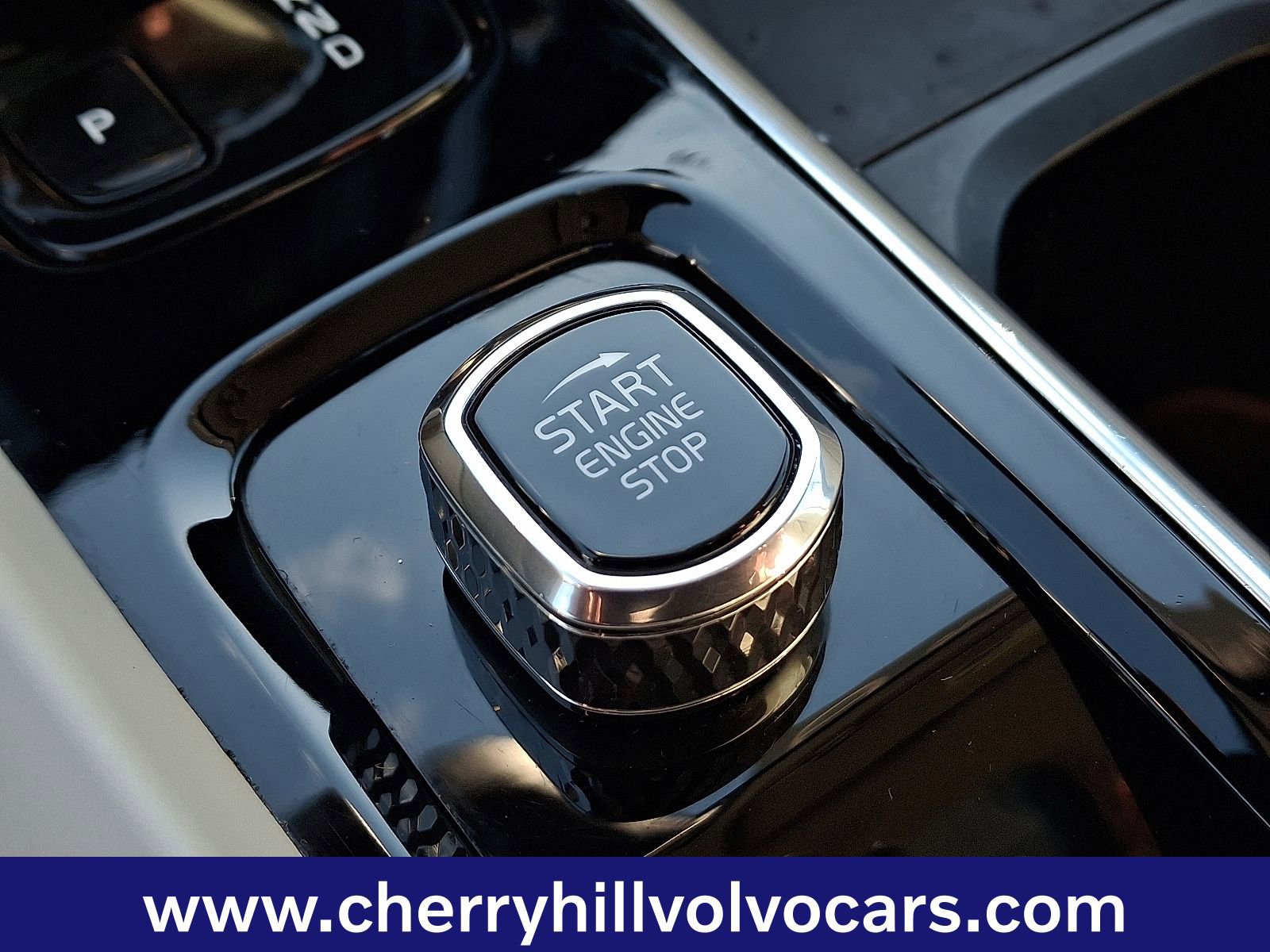 Certified 2022 Volvo XC60 B6 Inscription w/ Advanced Package image 24