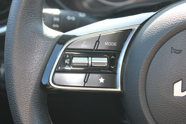 Used 2023 Kia Forte LXS FWD image 15