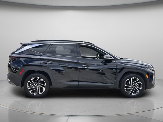 Used 2025 Hyundai Tucson Limited FWD image 4