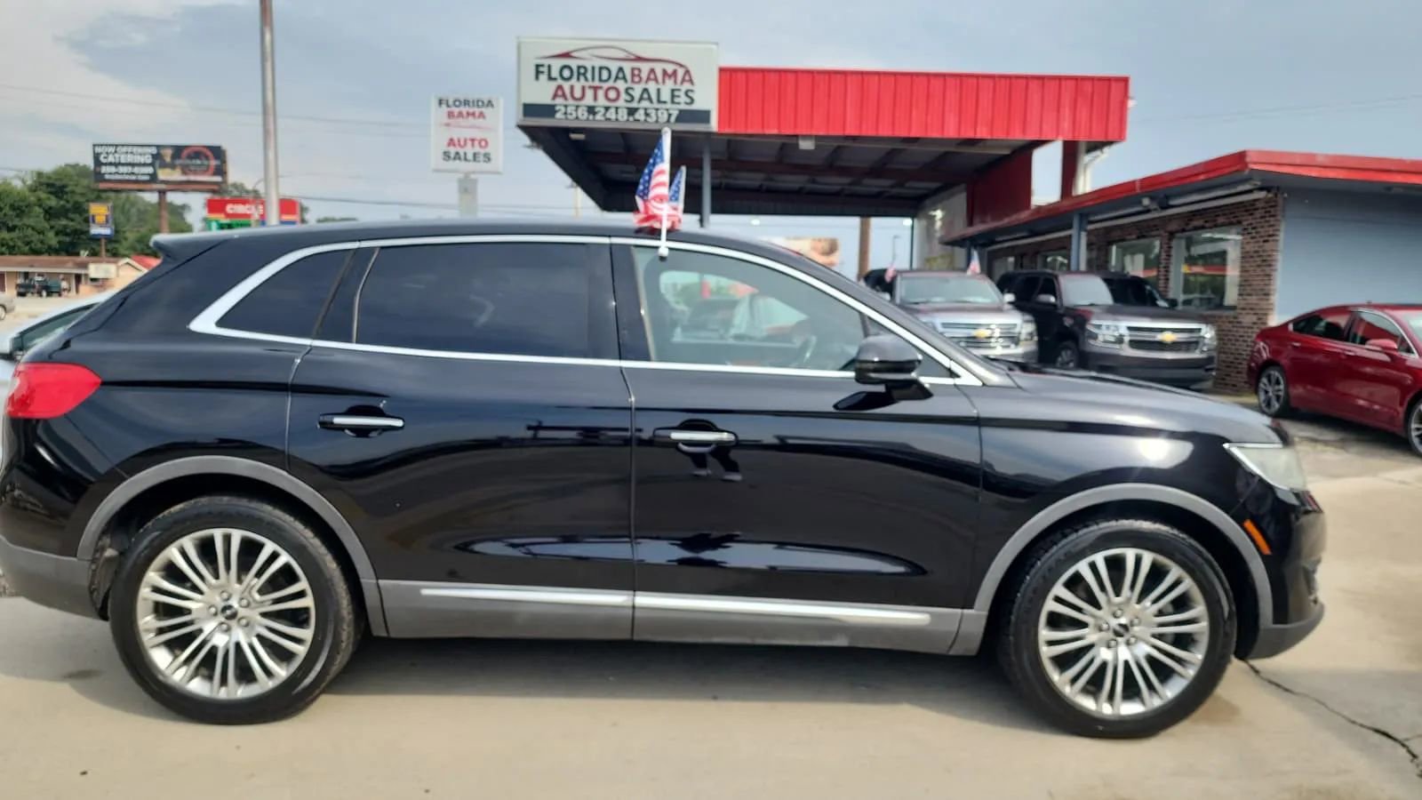 Used 2018 Lincoln MKX Reserve image 2