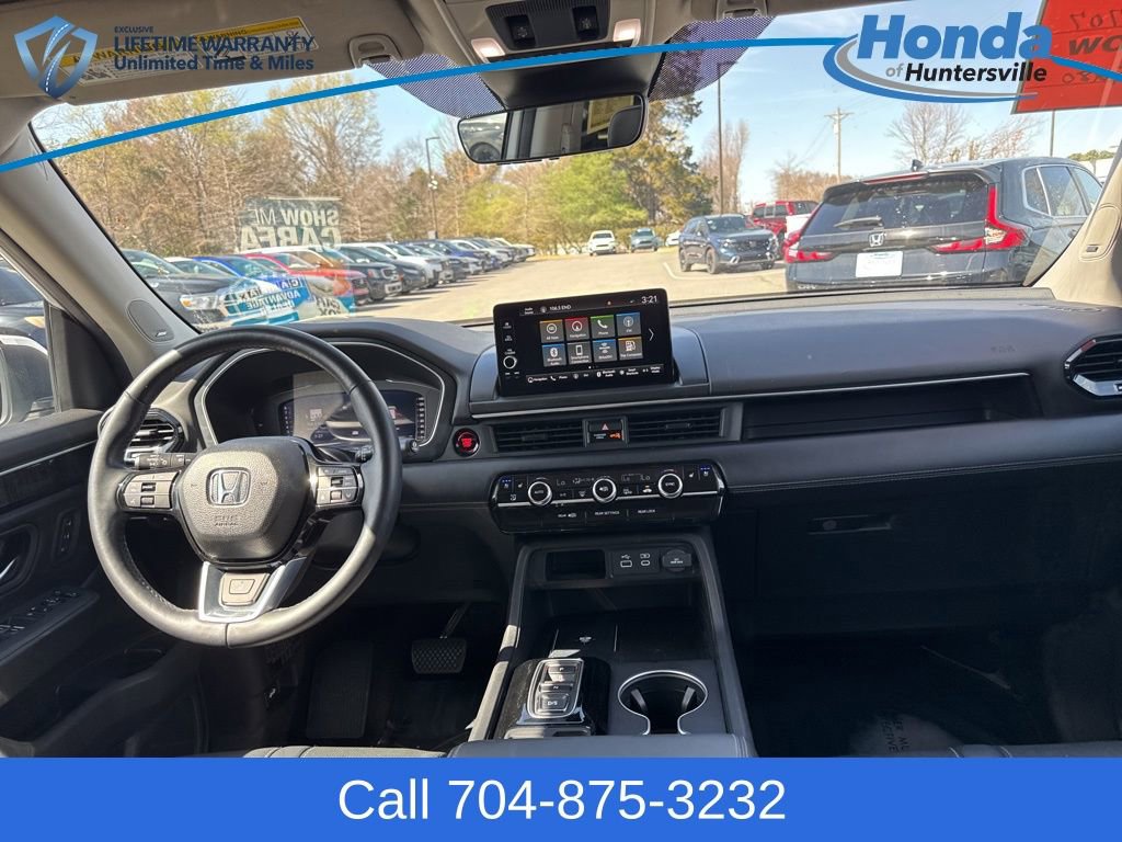 Used 2023 Honda Pilot Elite image 18