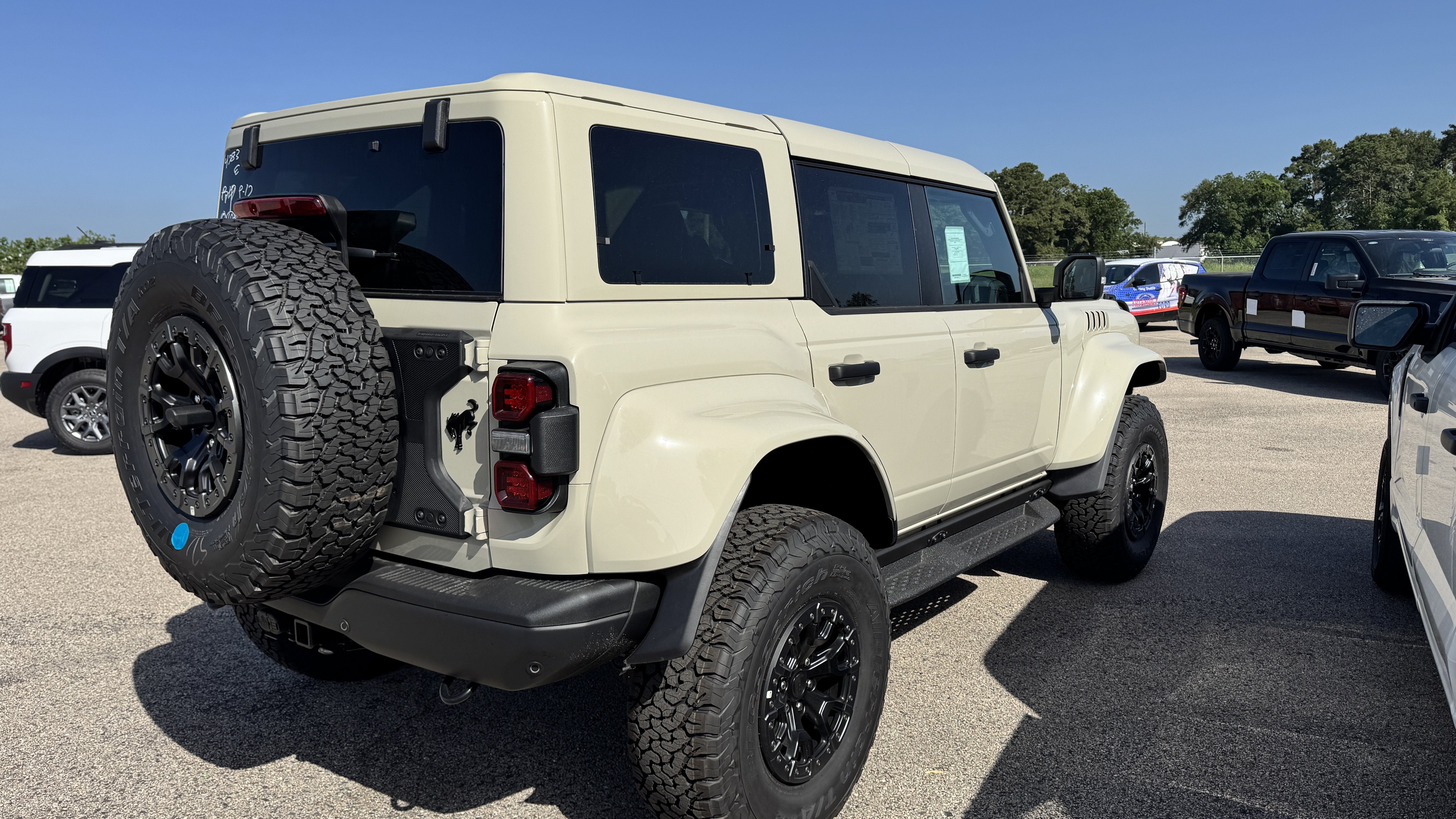 New 2026 Ford Bronco Raptor AWD/4WD image 3