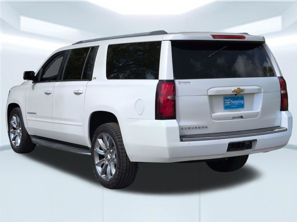 Used 2016 Chevrolet Suburban LTZ image 4