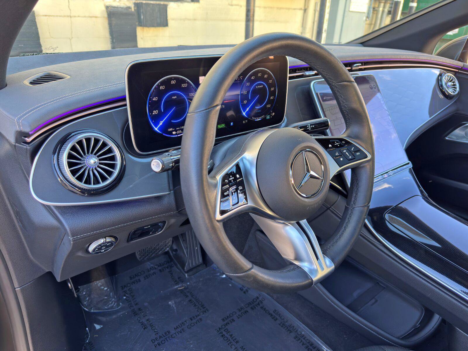Used 2023 Mercedes-Benz EQE 500 4MATIC Sedan w/ Exclusive Trim Package image 13