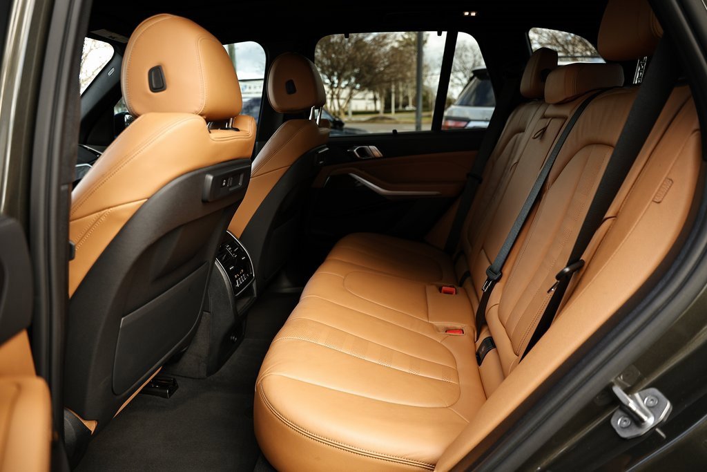 Used 2022 BMW X5 xDrive40i w/ M Sport Package image 26