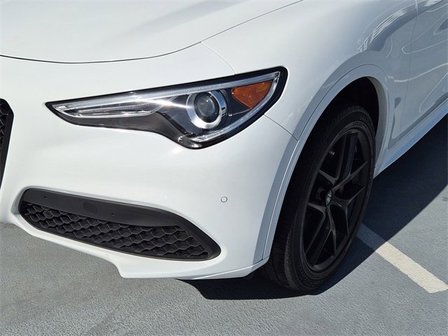 Used 2021 Alfa Romeo Stelvio Sprint w/ Nero Edizione image 10