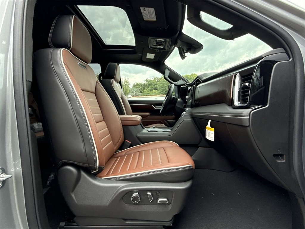 New 2026 GMC Sierra 3500 Denali Ultimate image 28