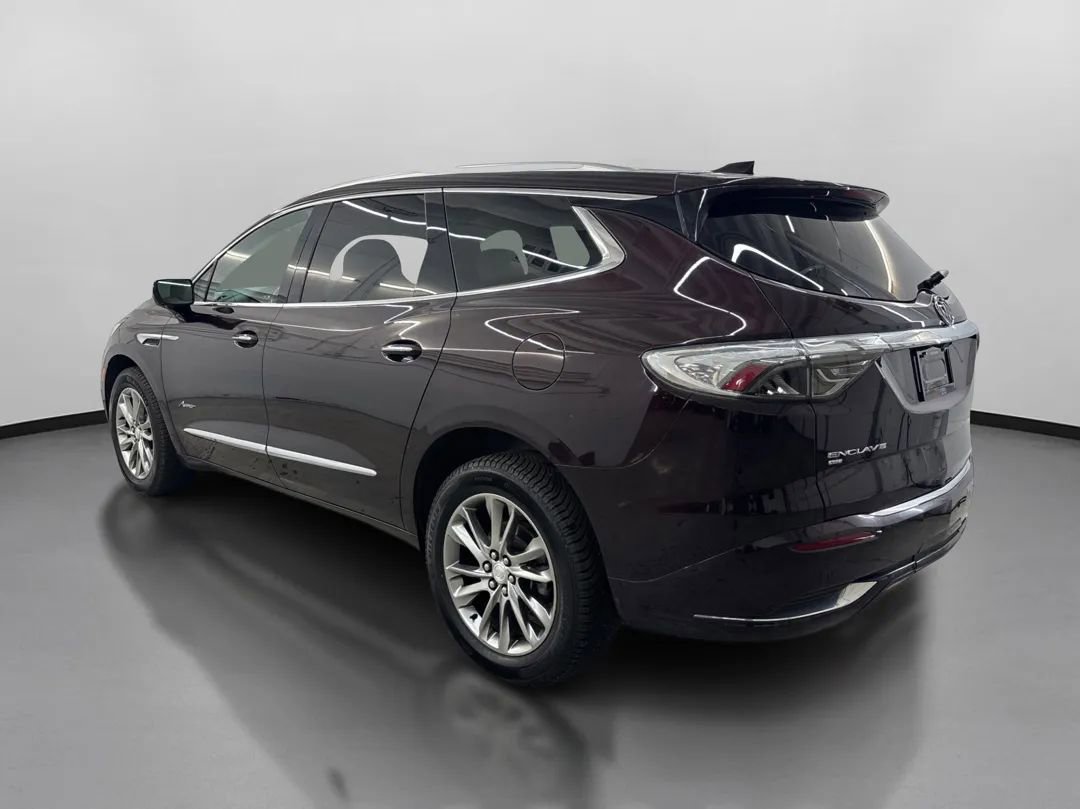 Used 2022 Buick Enclave Avenir w/ Avenir Technology Package AWD/4WD image 7