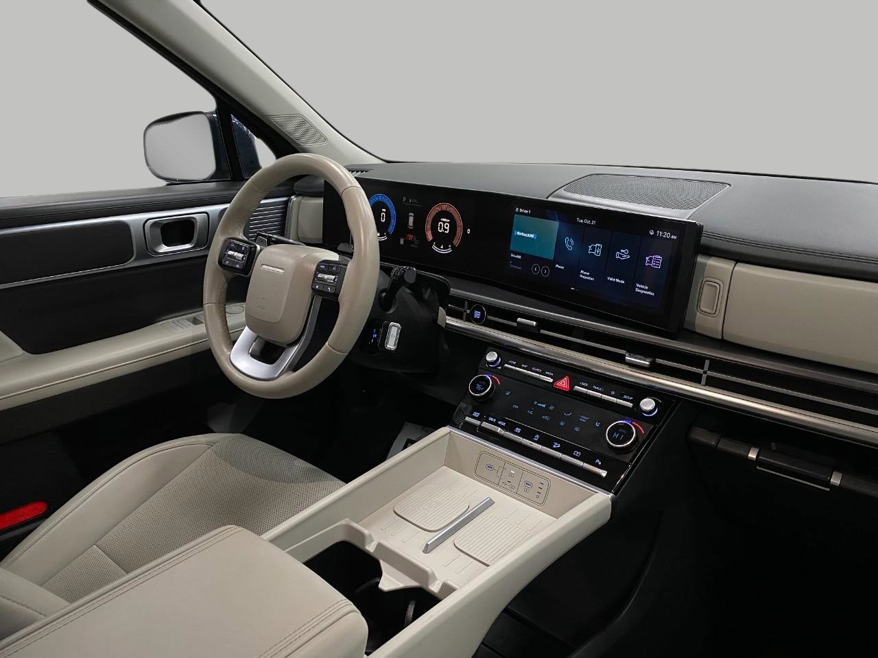 Certified 2025 Hyundai Santa Fe SEL image 19