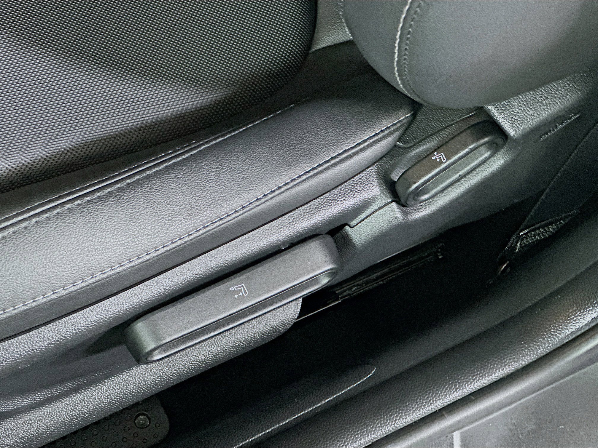 Used 2023 MINI Cooper S image 13