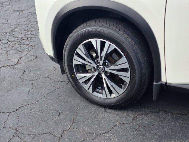 Used 2021 Nissan Rogue SV FWD image 5
