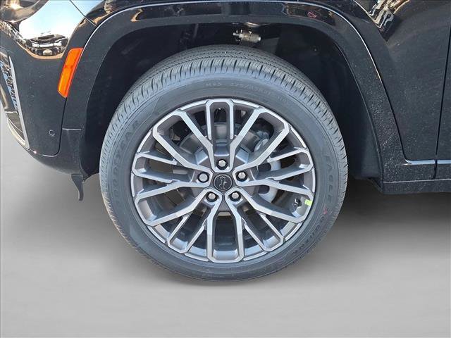 New 2027 Jeep Grand Cherokee Summit AWD/4WD image 10