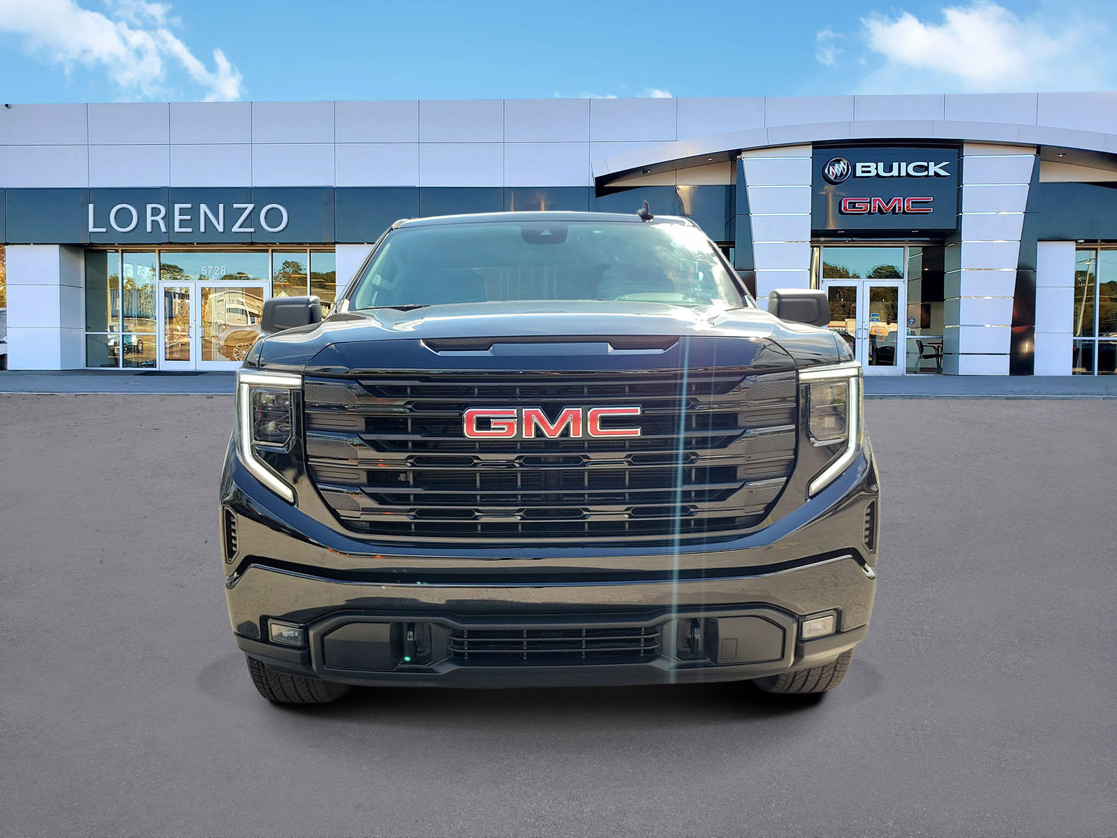 Used 2024 GMC Sierra 1500 Elevation AWD/4WD image 2