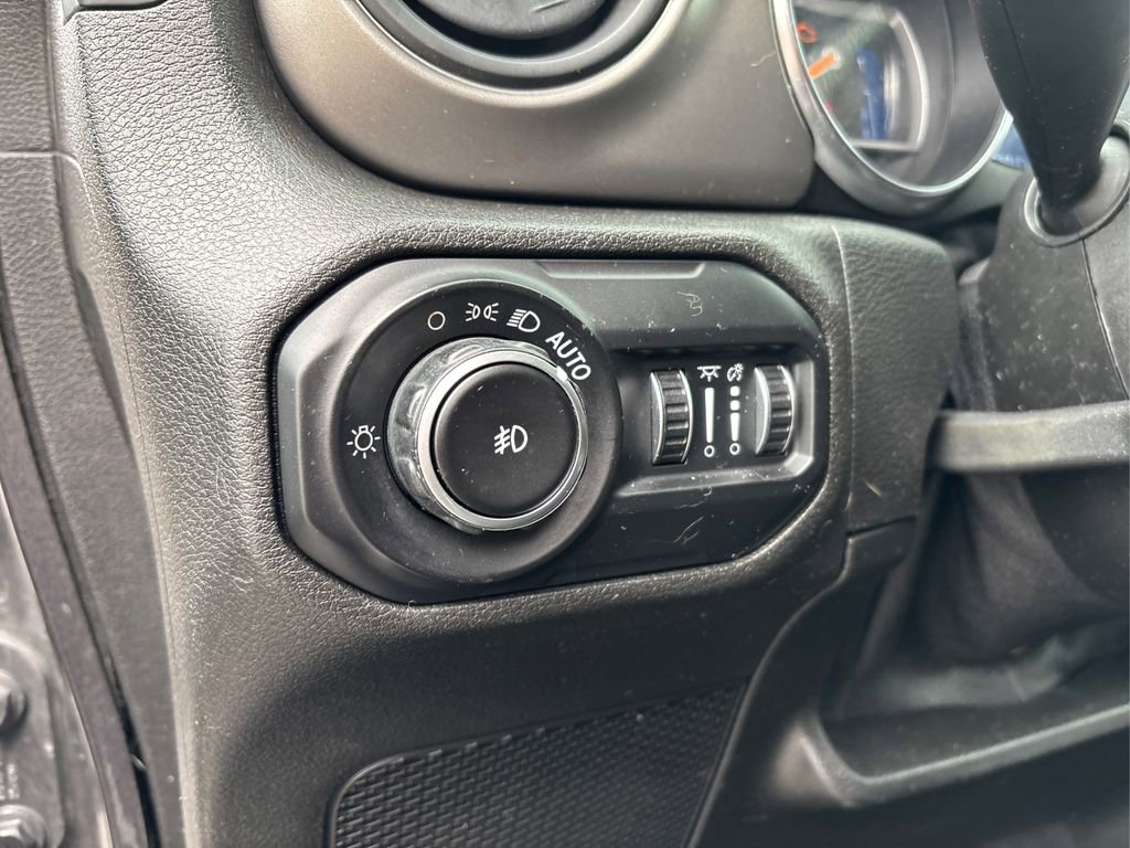 Used 2021 Jeep Wrangler Unlimited Sport image 30