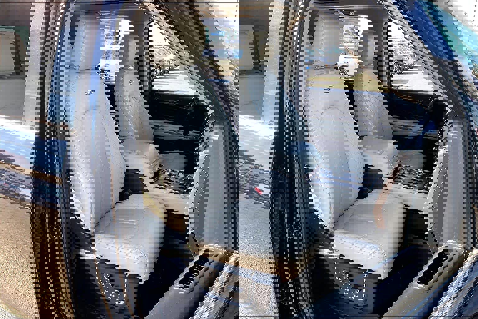 Used 2021 Ford Expedition Platinum image 9