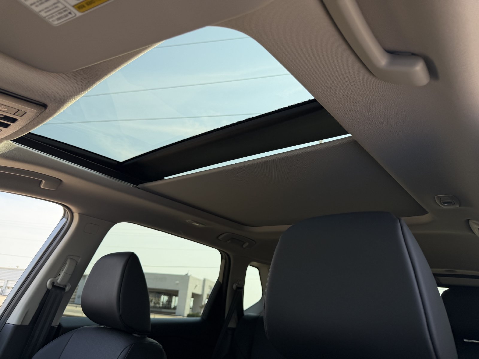 Used 2026 Nissan Rogue Dark Armor FWD image 26