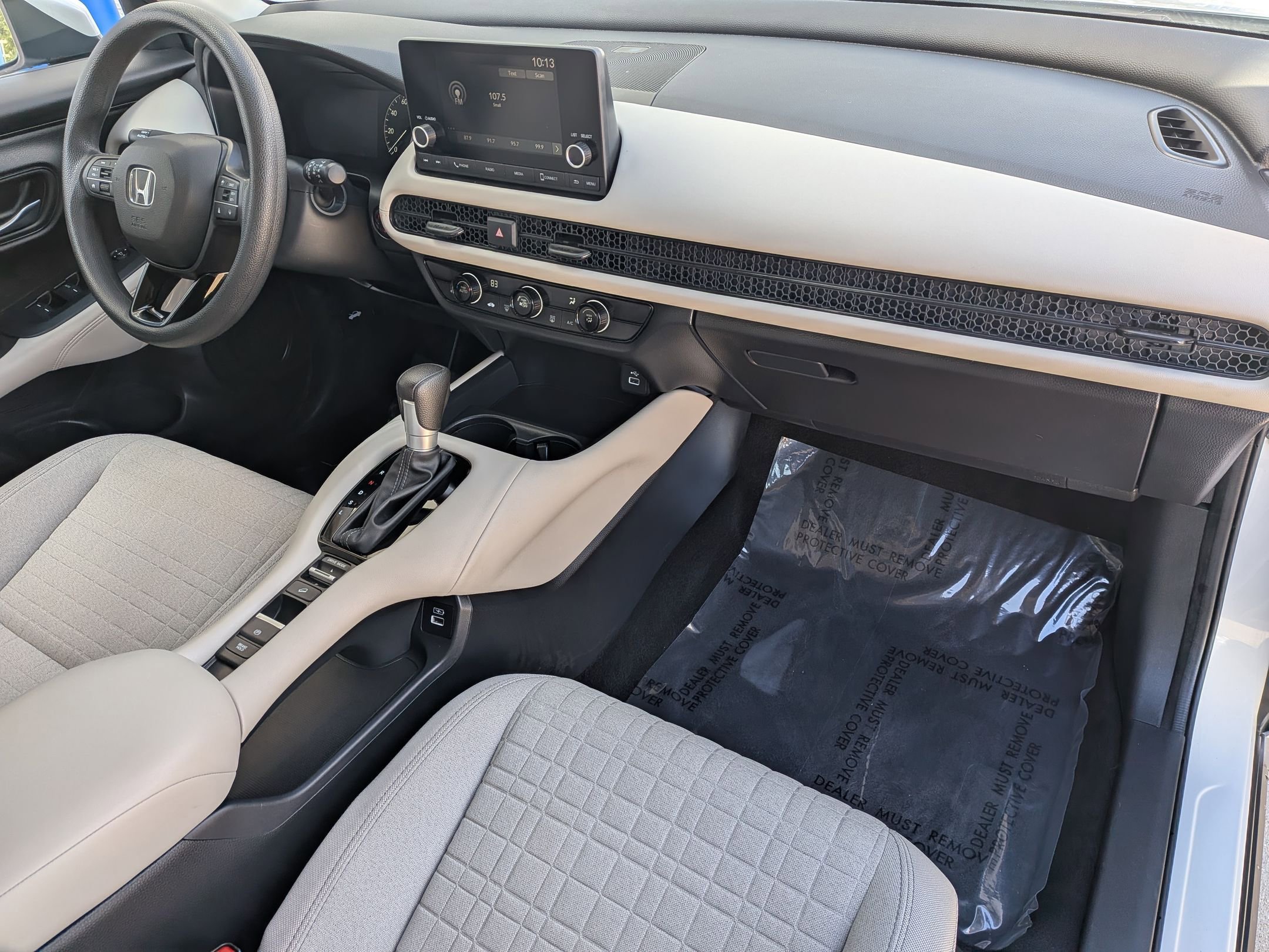 Certified 2023 Honda HR-V LX image 30