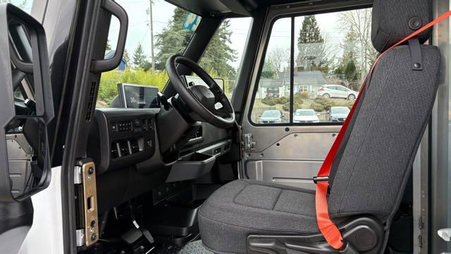 Used 2024 Chevrolet Brightdrop 400 w/ Commercial Equipment Package image 14