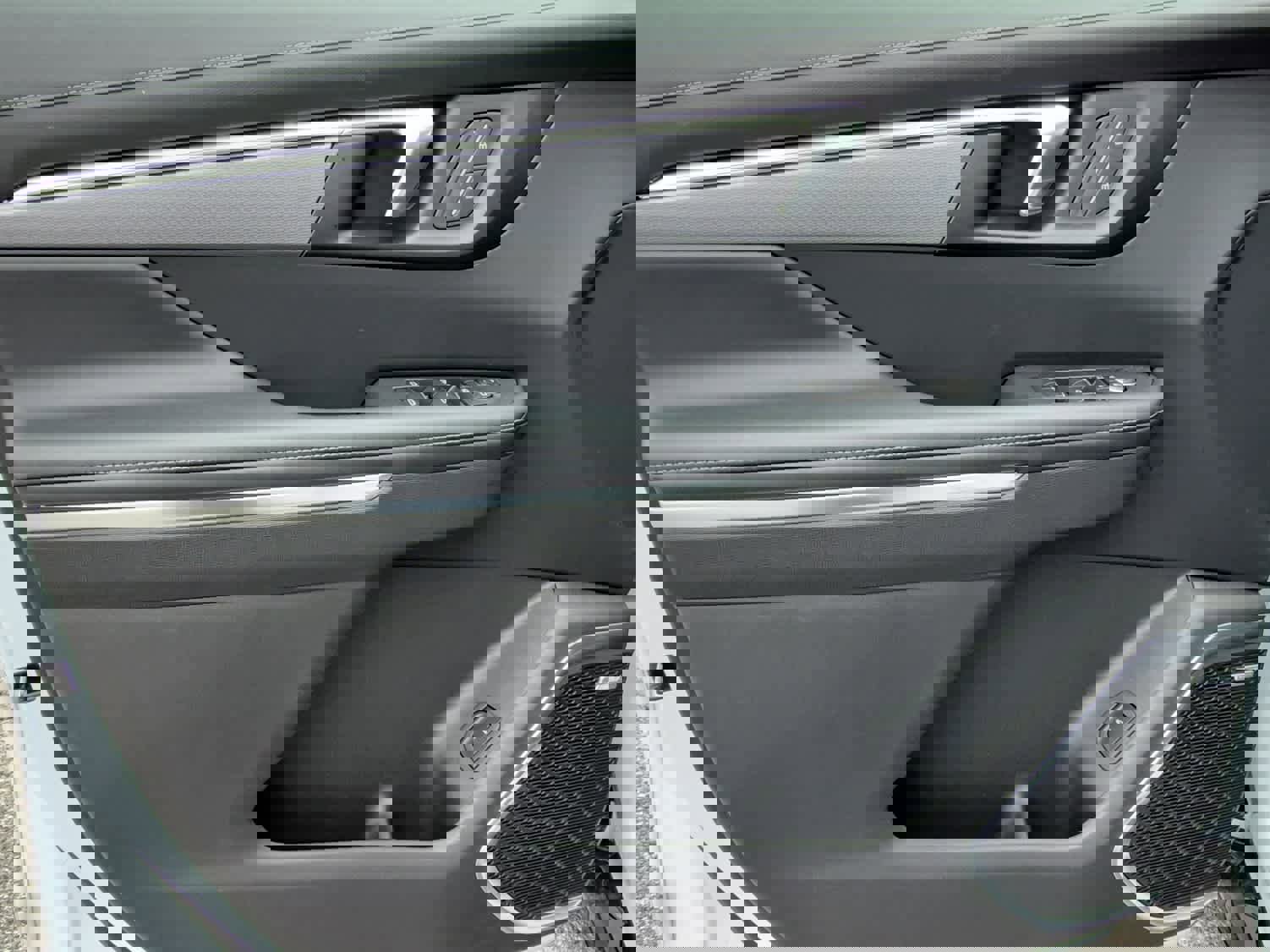 Used 2026 Buick Enclave Sport Touring image 13