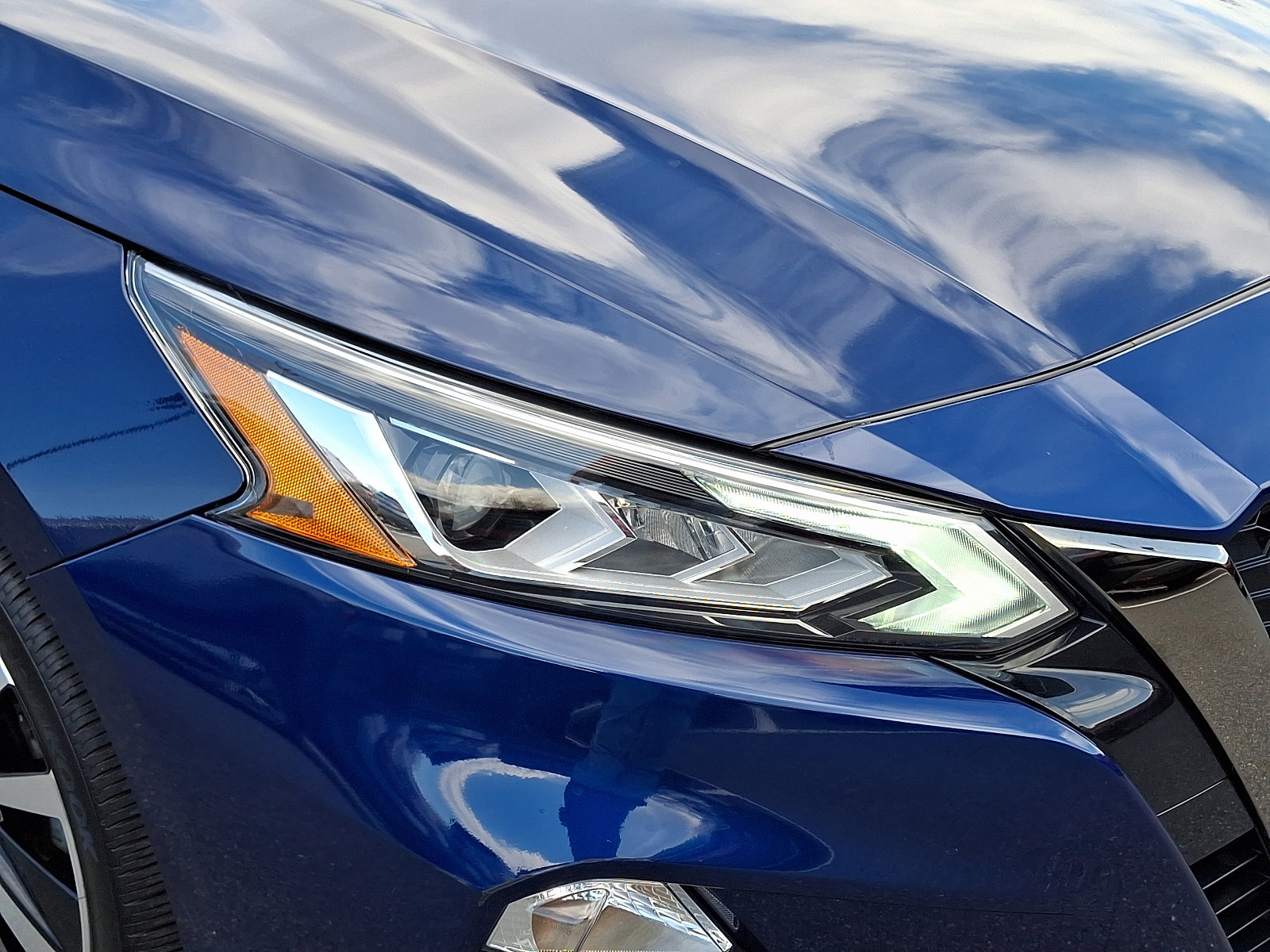 Certified 2022 Nissan Altima 2.5 SR image 9