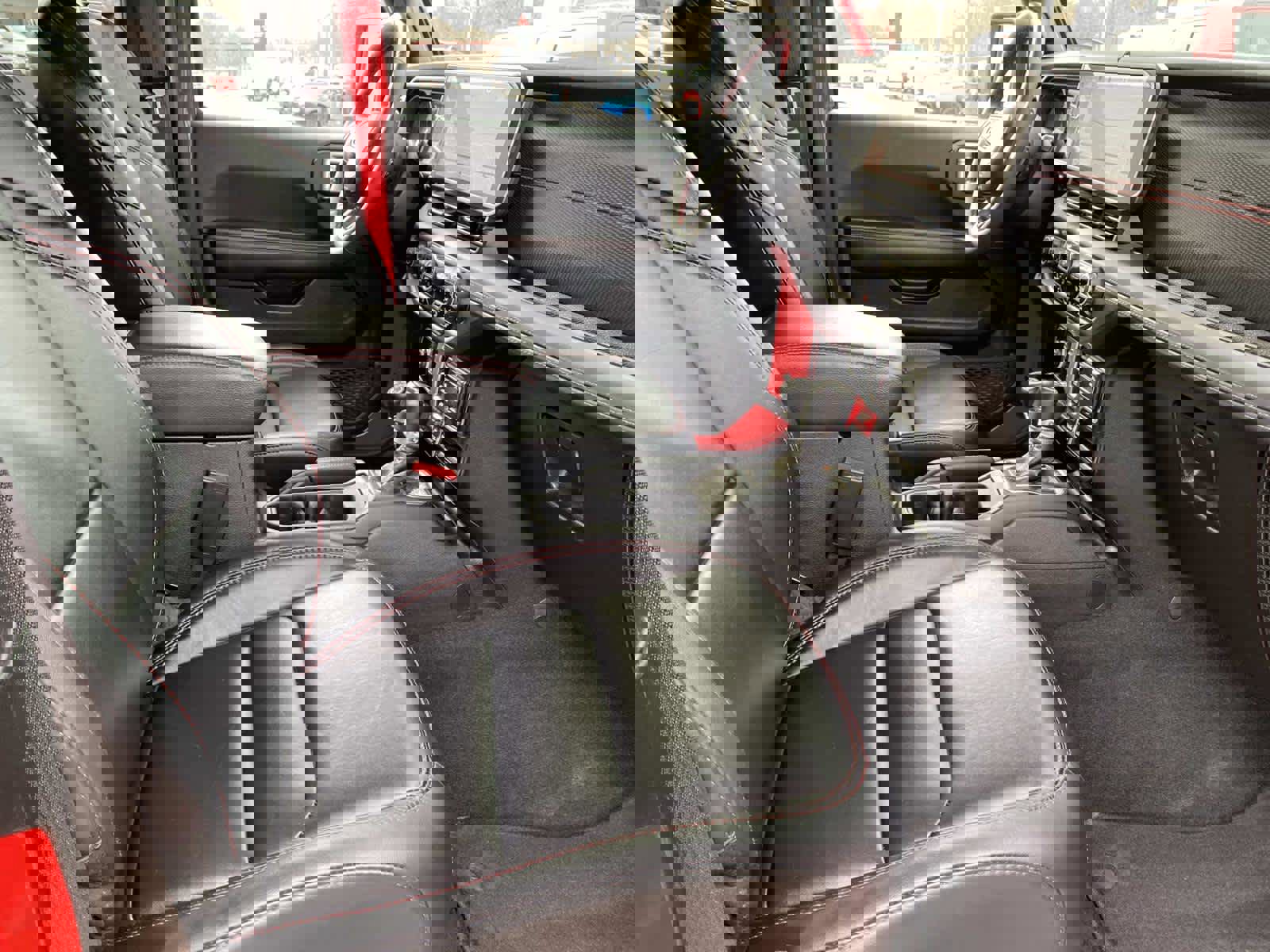 Certified 2024 Jeep Wrangler Rubicon AWD/4WD image 25