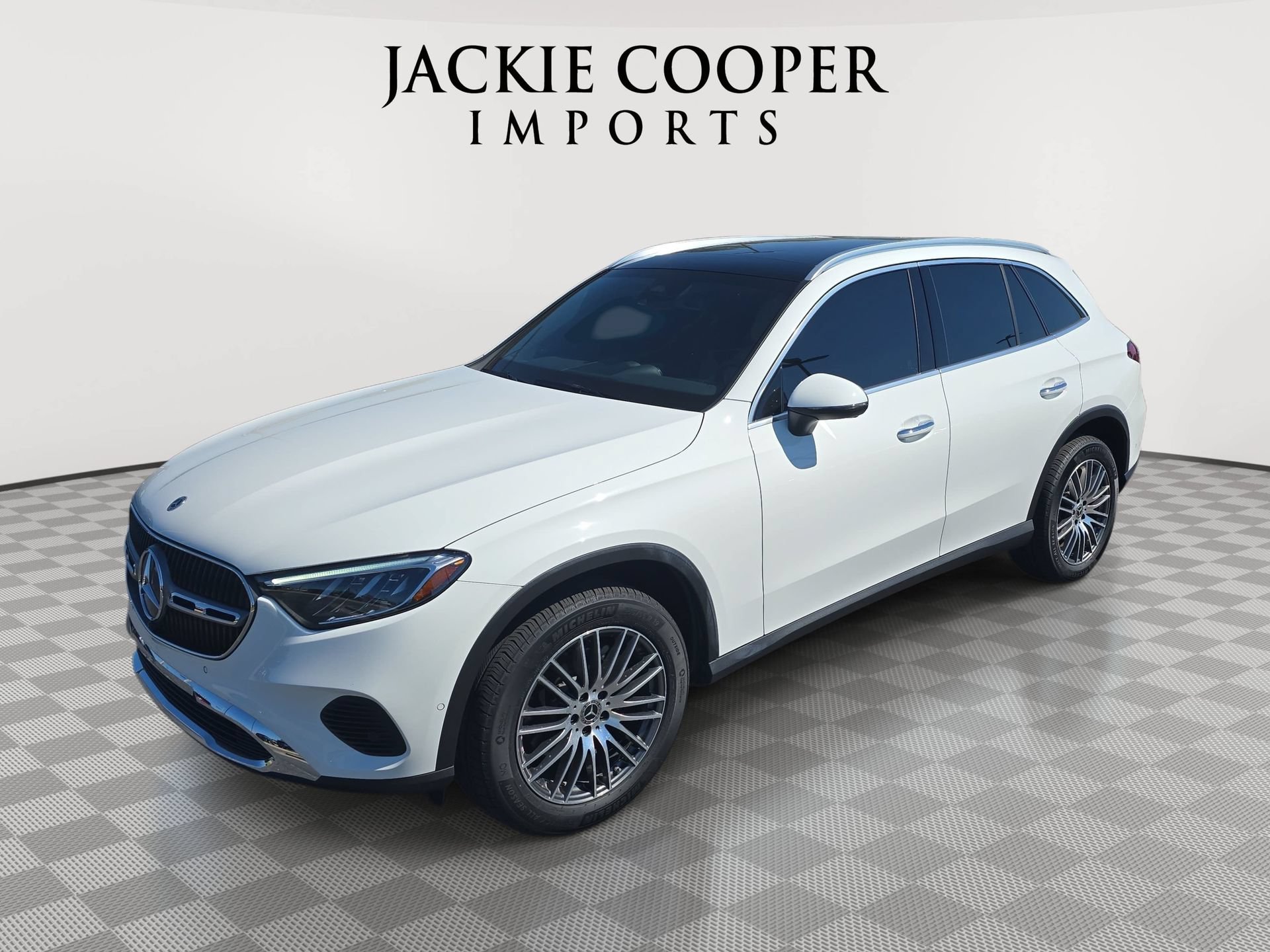 Certified 2026 Mercedes-Benz GLC 300 4MATIC image 1