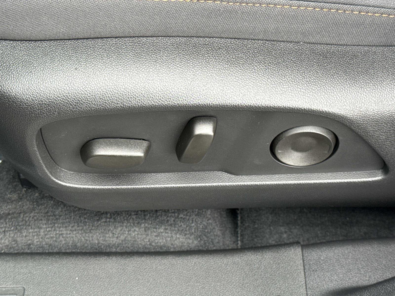 Used 2026 Chevrolet Equinox ACTIV w/ Convenience Package III image 15