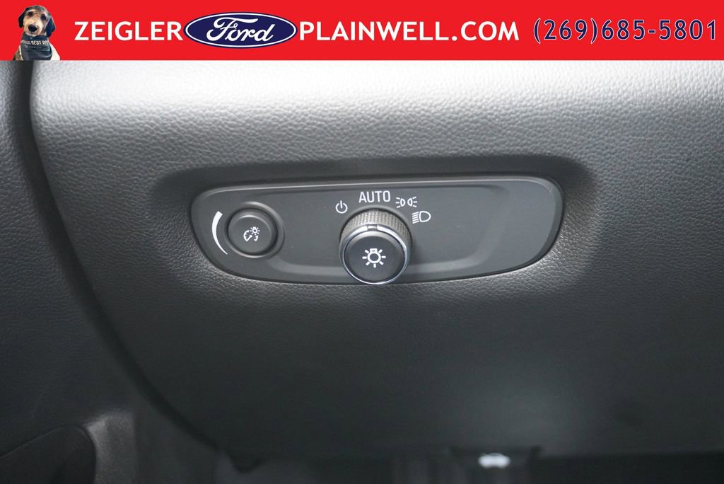 Used 2024 Chevrolet Traverse Premier w/ Redline Edition AWD/4WD image 32