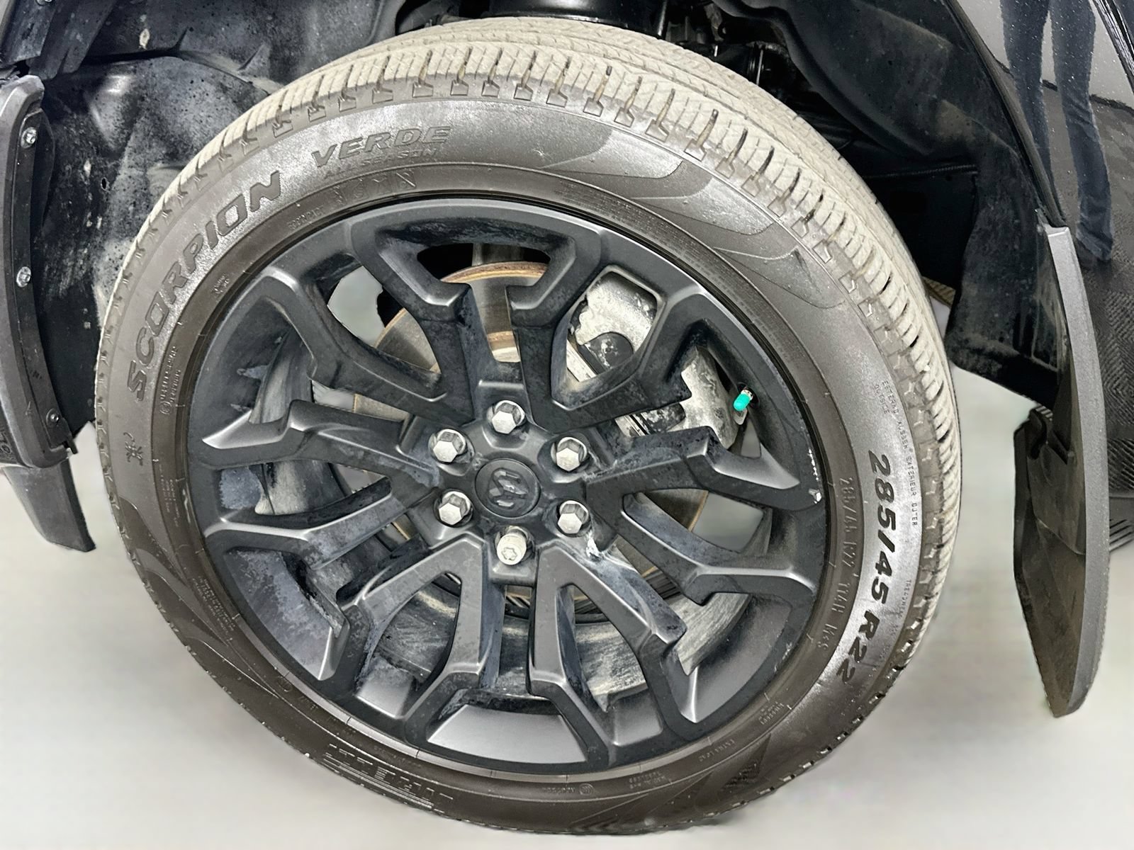 Used 2025 RAM 1500 Limited AWD/4WD image 35
