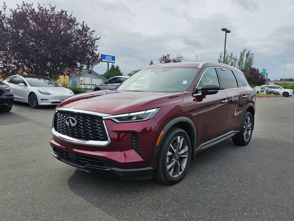 Used 2024 INFINITI QX60 Luxe w/ Performance Audio Package AWD/4WD image 3