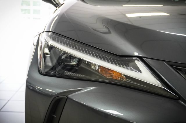 Used 2026 Lexus UX 300h FWD w/ Accessory Package (P1) image 29