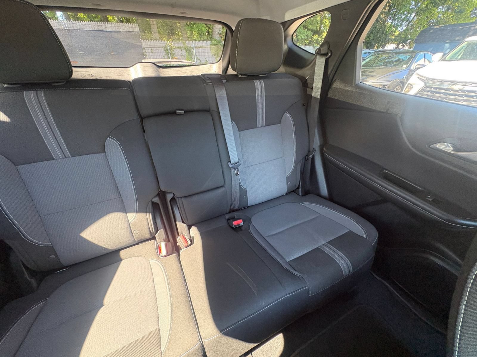 Used 2025 Chevrolet Blazer LT FWD image 34