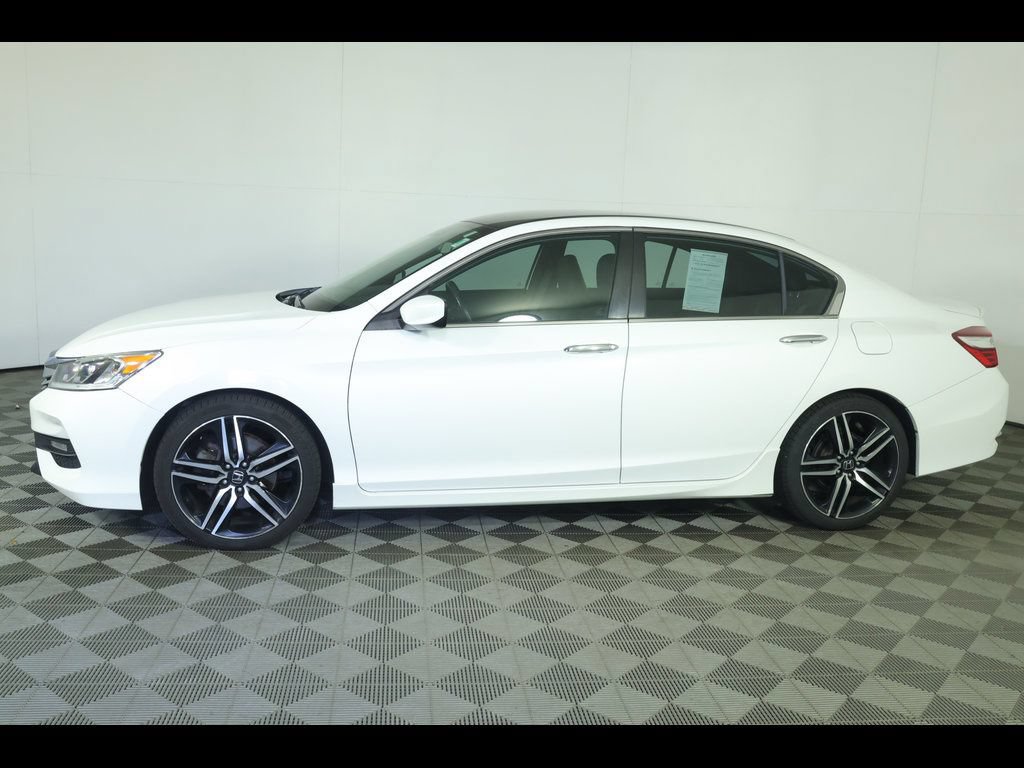 Used 2016 Honda Accord Sport image 10