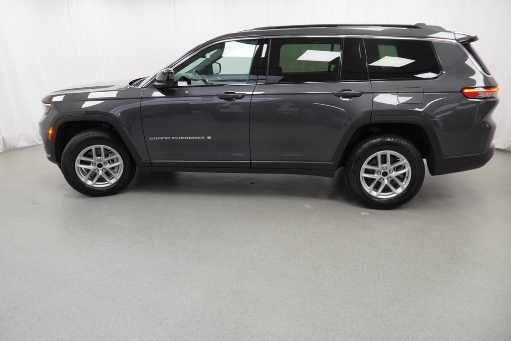 Certified 2025 Jeep Grand Cherokee L Laredo AWD/4WD image 15