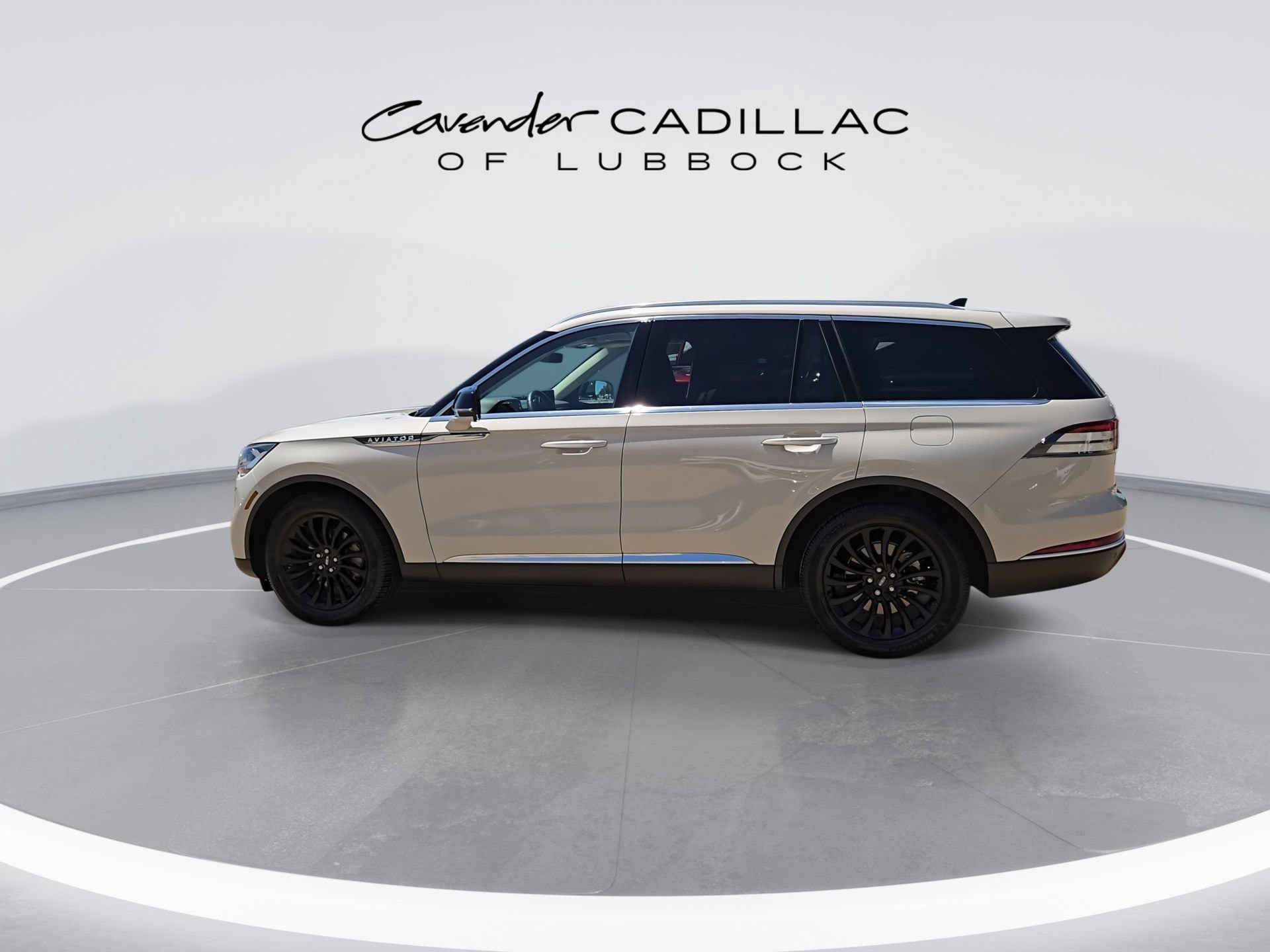 Used 2023 Lincoln Aviator 2WD w/ Premium Package image 6
