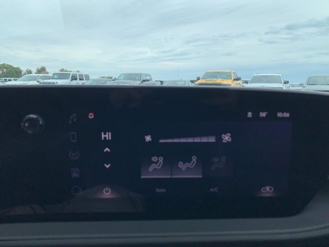 Used 2025 Buick Envista Avenir FWD image 27
