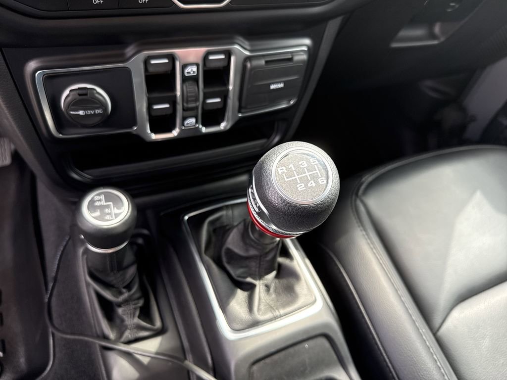 Used 2021 Jeep Wrangler Unlimited Sahara image 29