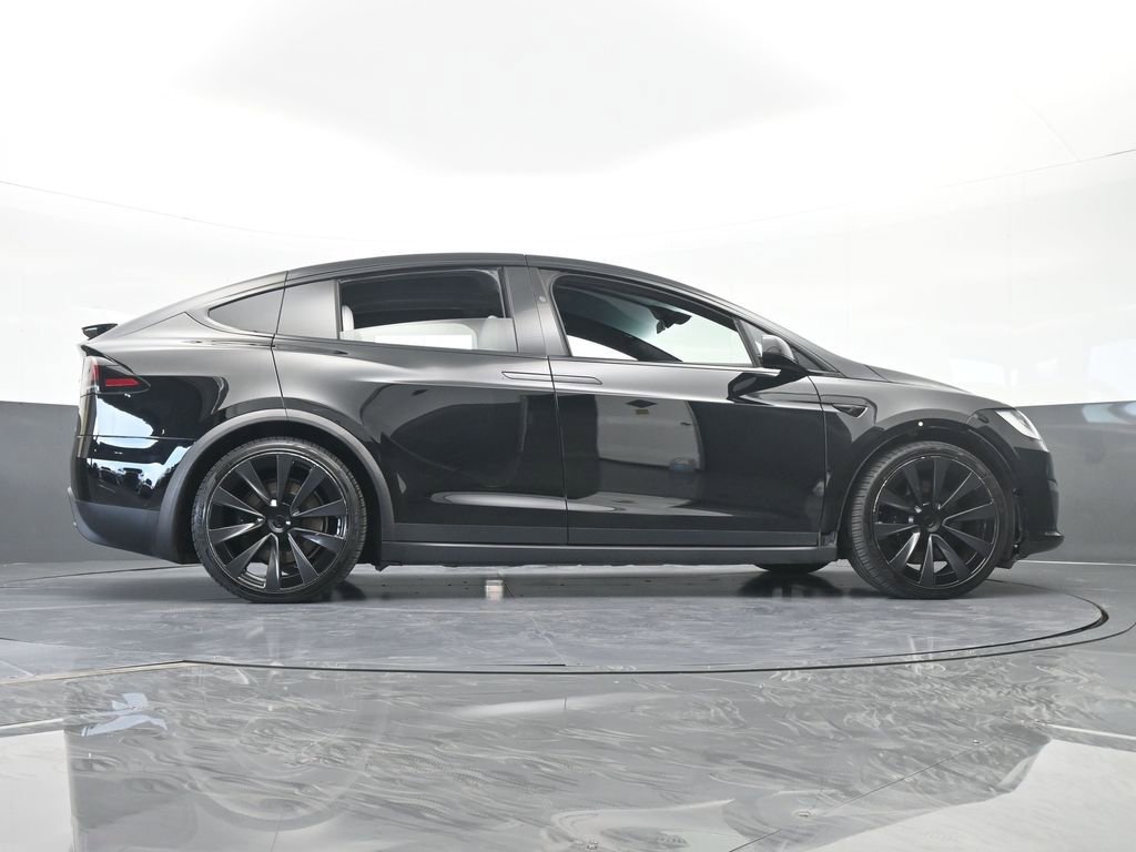 Used 2022 Tesla Model X Plaid image 57