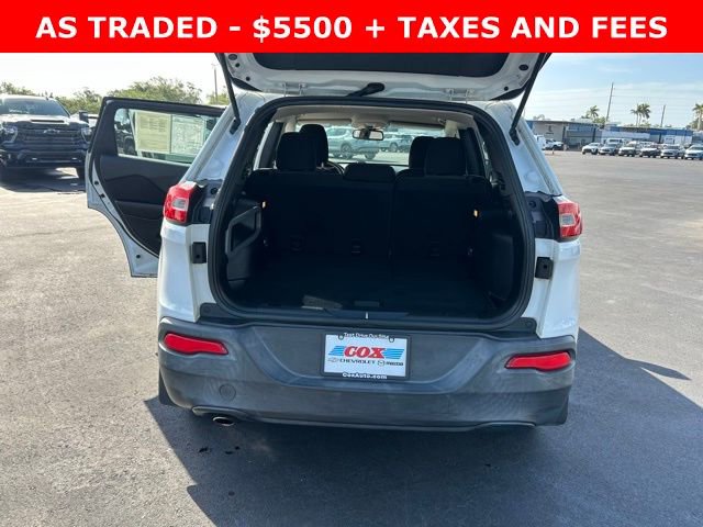 Used 2015 Jeep Cherokee Sport w/ Sport Appearance Group FWD image 16
