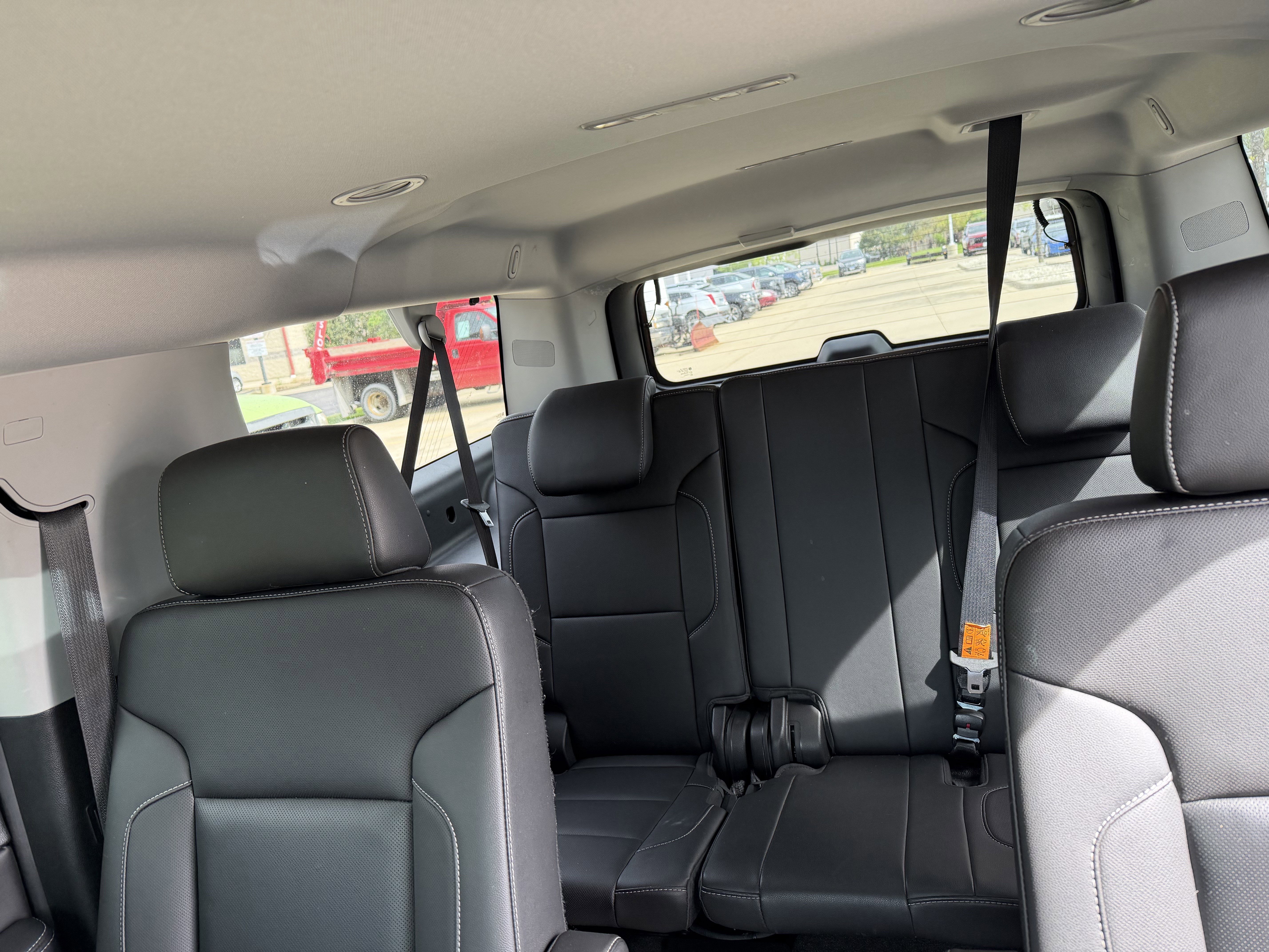 Used 2018 Chevrolet Suburban Premier w/ Max Trailering Package AWD/4WD image 12