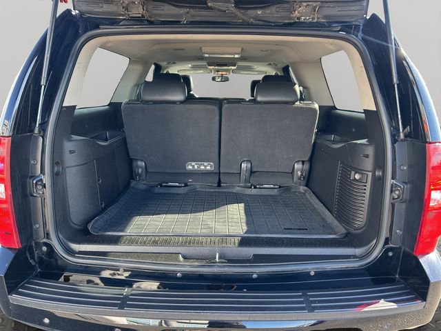 Used 2012 Chevrolet Suburban LT image 24