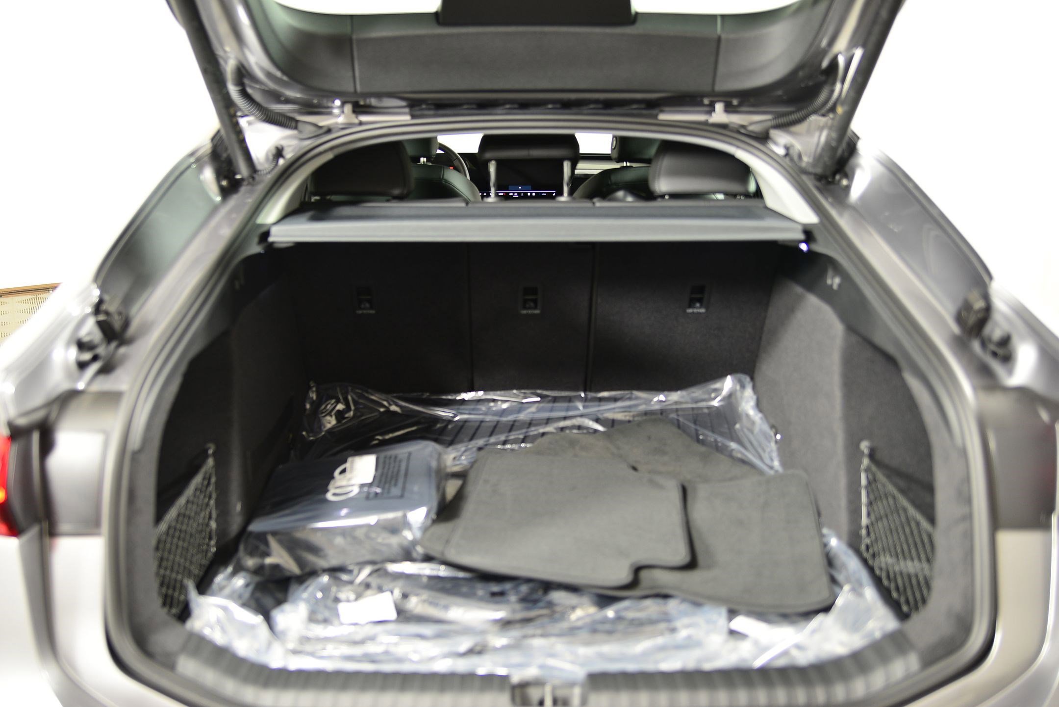 New 2025 Audi A6 e-tron Ultra image 25