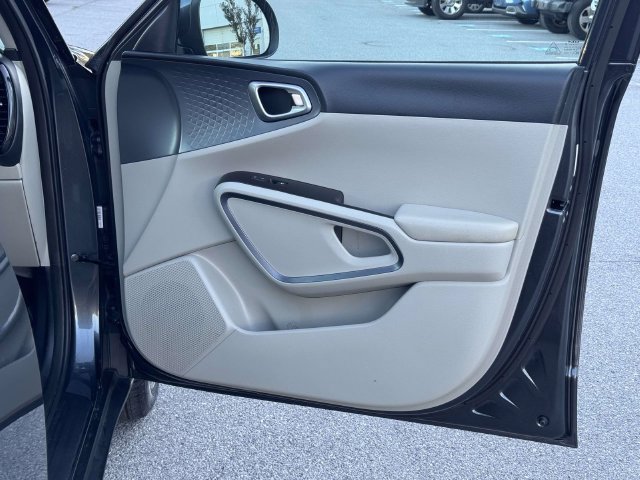 Used 2023 Kia Soul EX FWD image 10