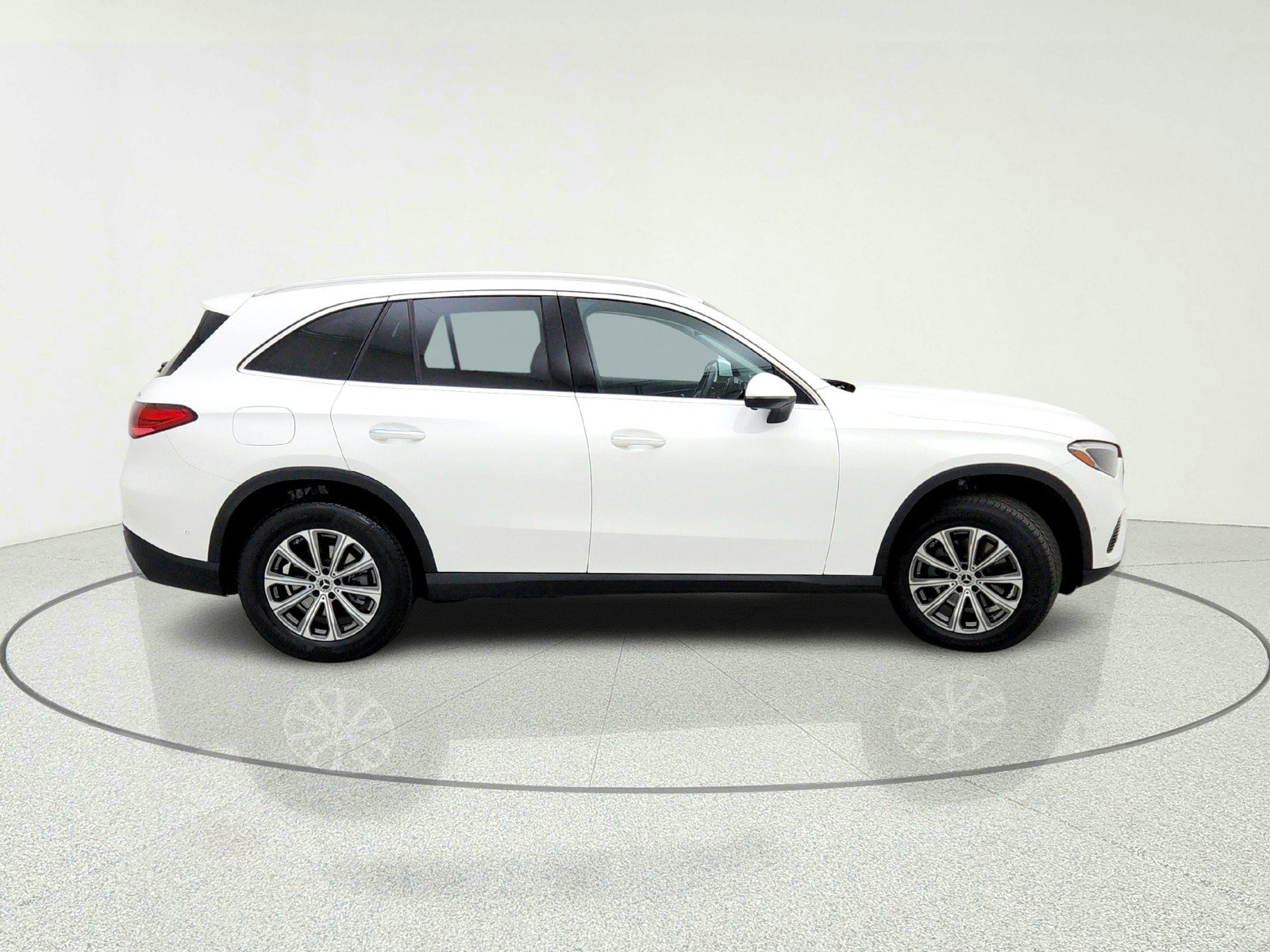 Certified 2024 Mercedes-Benz GLC 300 4MATIC image 7